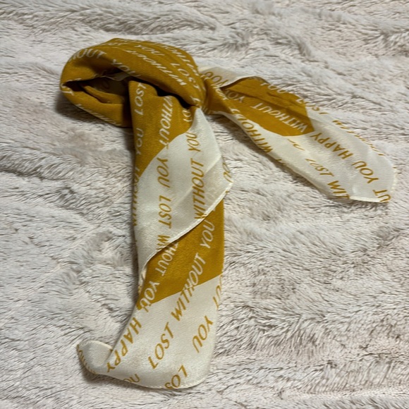 Madewell Bandana Scarf - Picture 3 of 7